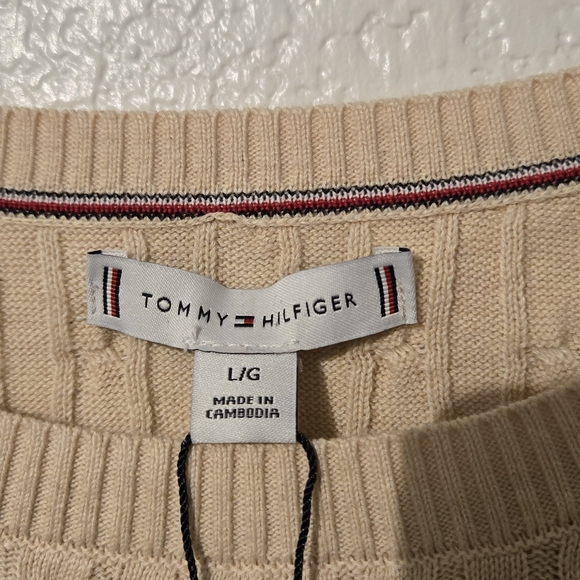 Tommy Hilfiger Beige Cable Knit Sweater - Picture 8 of 10